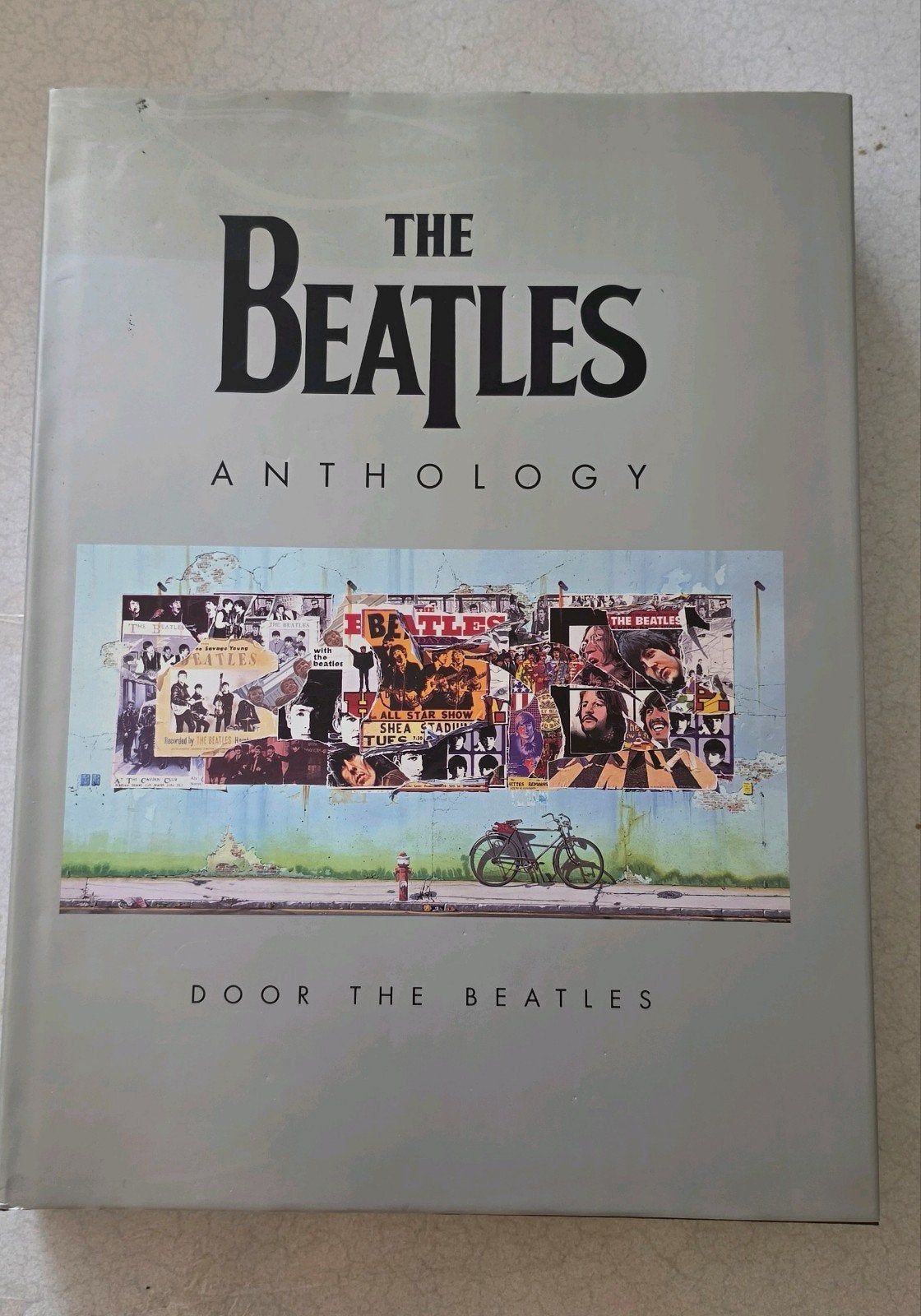 The Beatles Anthology - Hardcover Boek (Nederlands), Boeken, The Beatles, Artiest, Ophalen, Gelezen