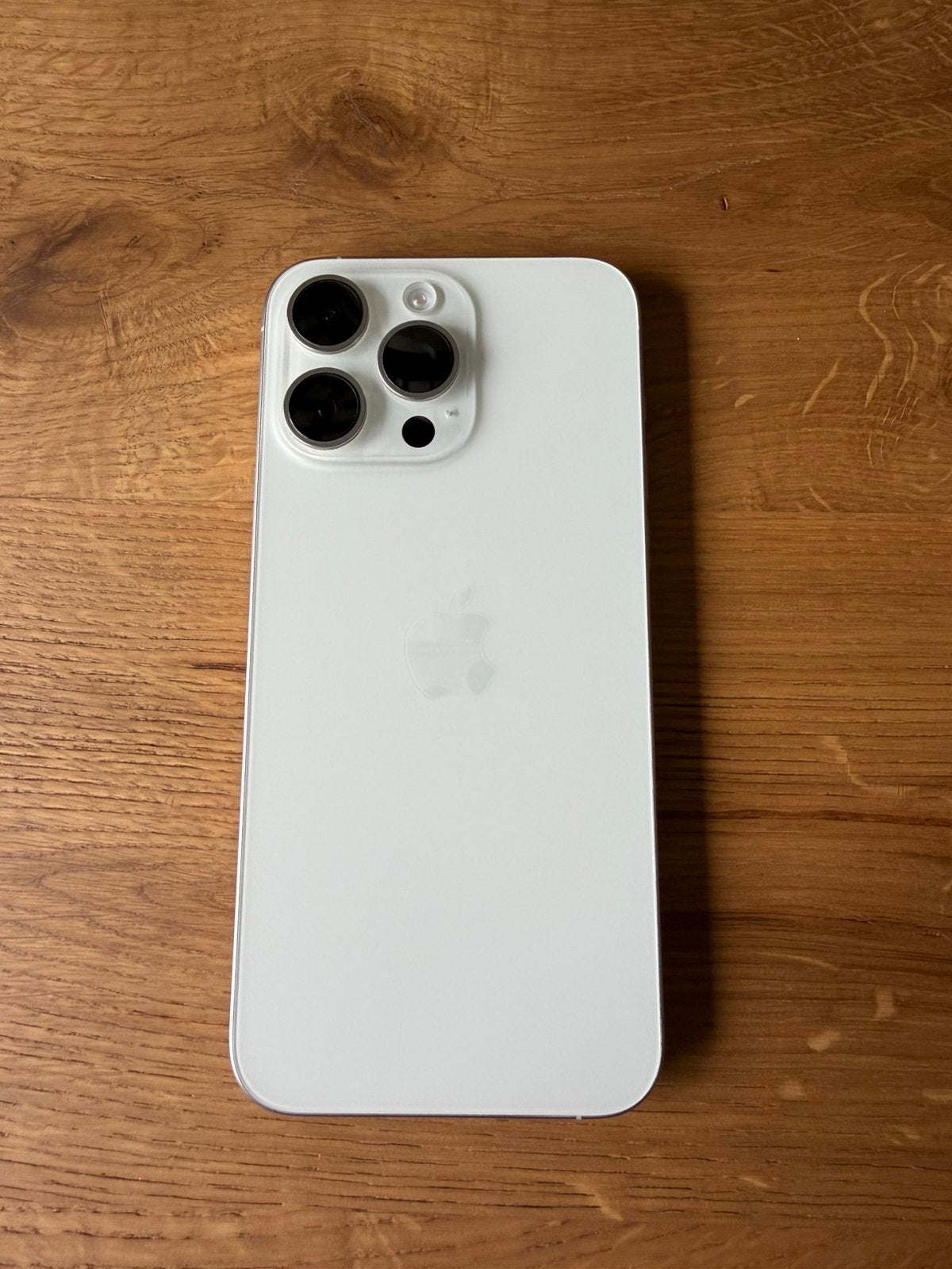 Iphone 15 pro max, Telecommunicatie, Mobiele telefoons | Apple iPhone, Gebruikt, Wit, IPhone 15 Pro Max, Zonder simlock