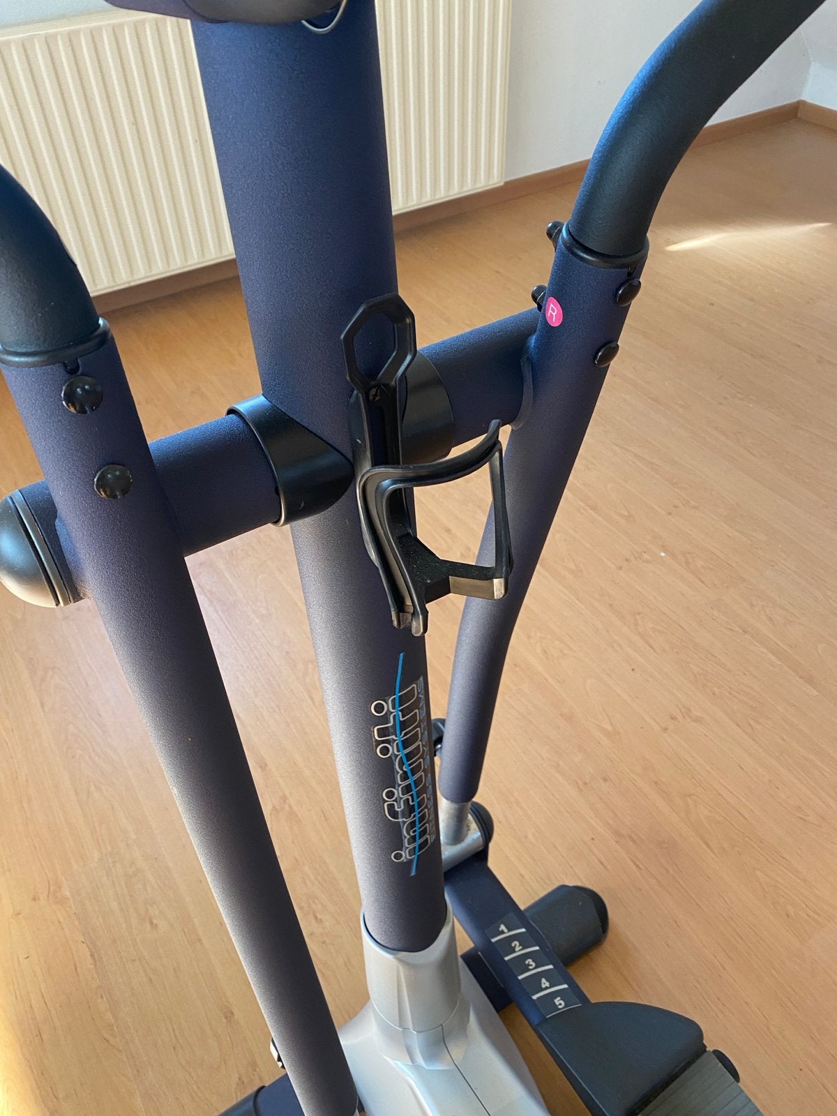 Ergometer Infinity si990 Crosstrainer - Zo goed als nieuw, Sport en Fitness, Ophalen, Armen, Zo goed als nieuw, Crosstrainer