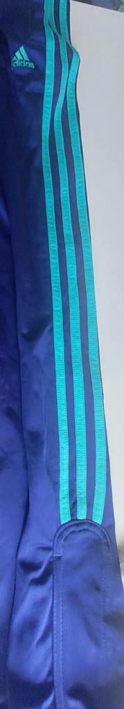 Nieuwstaat Adidas trainingsbroek maat M donkerblauw korting, Kleding | Dames, Maat 38/40 (M), Blauw, Overige typen, Ophalen of Verzenden