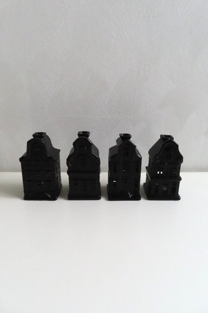 Postcode Loterij Huisjes Zwart 4x (4766), Diversen, Kerst, Ophalen of Verzenden, Zo goed als nieuw