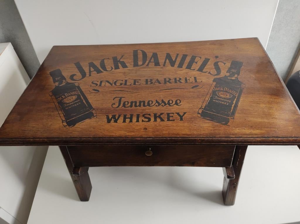 Klein salon tafeltje met lade Jack Daniels, Minder dan 45 cm, Minder dan 55 cm, Gebruikt, Rechthoekig