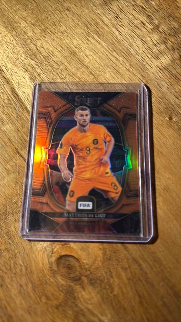 De Ligt /60 Panini Select Colour Match, Ophalen of Verzenden, Nieuw, Plaatje