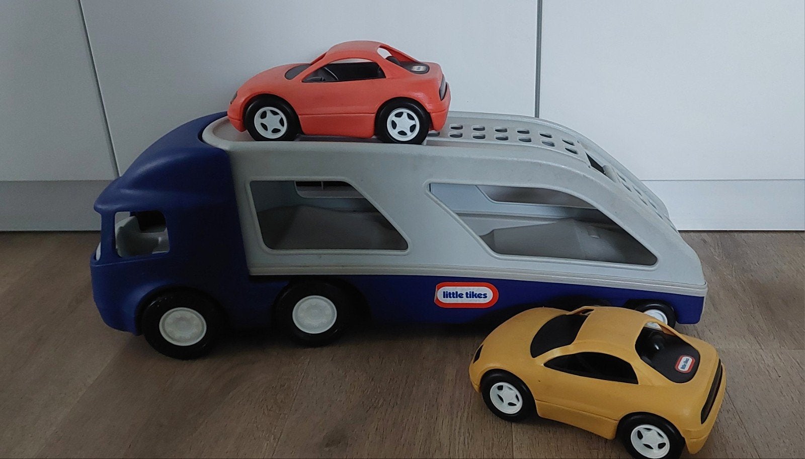 Little Tikes autotransporter met 2 auto's, Ophalen, Gebruikt
