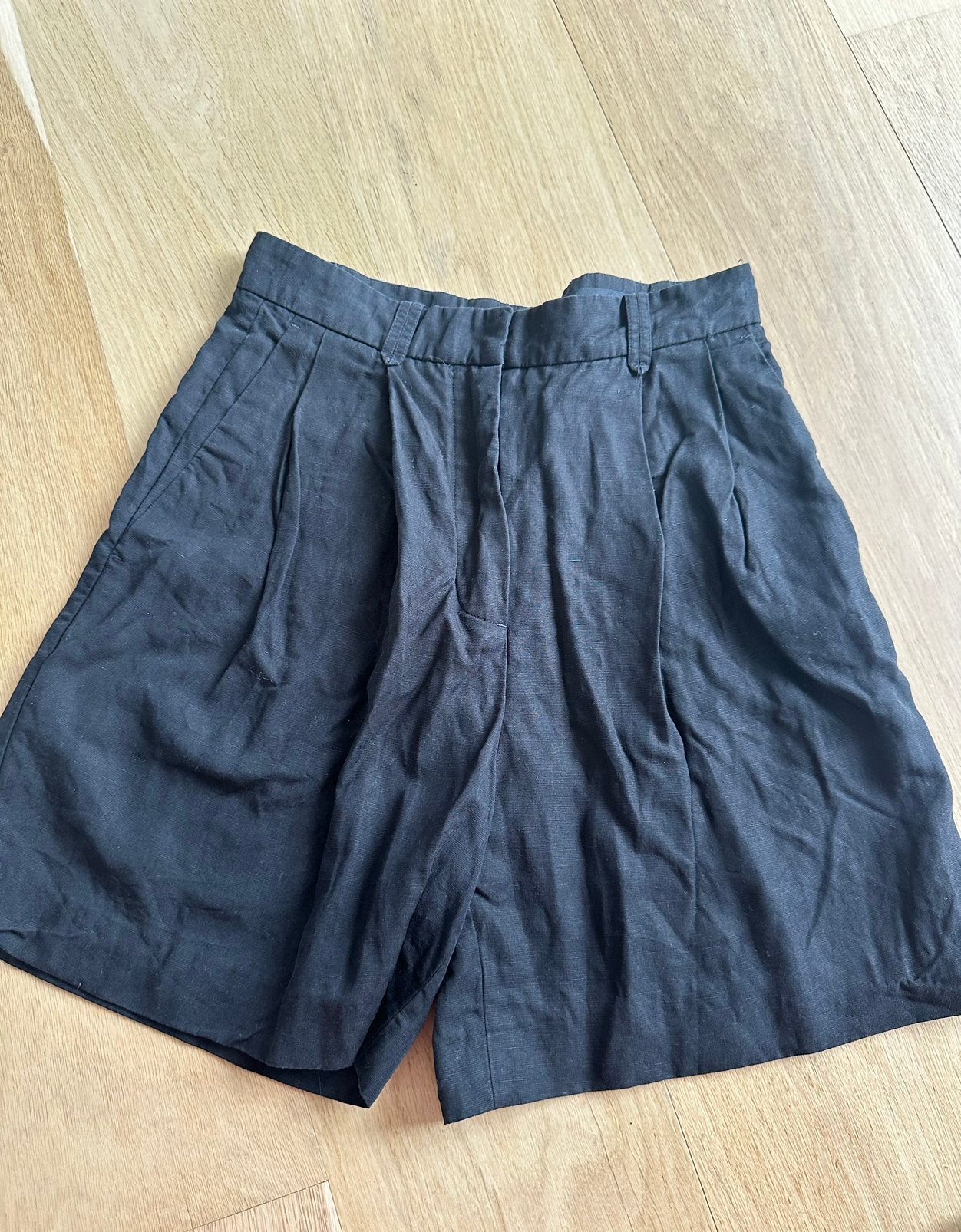 Massimo Dutti zwart korte broek 34, Kort, Zwart, Ophalen of Verzenden, Maat 34 (XS) of kleiner