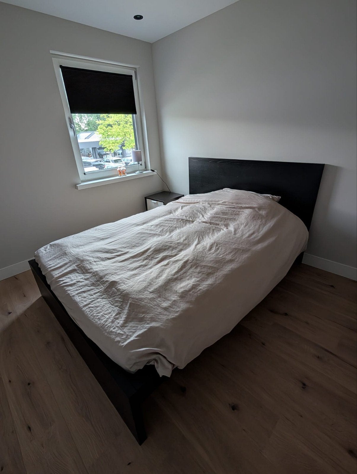 Tweepersoonsbed met nachtkastje - Zwart/Wit, Huis en Inrichting, Slaapkamer | Bedden, Ophalen, Gebruikt, Zwart, Tweepersoons