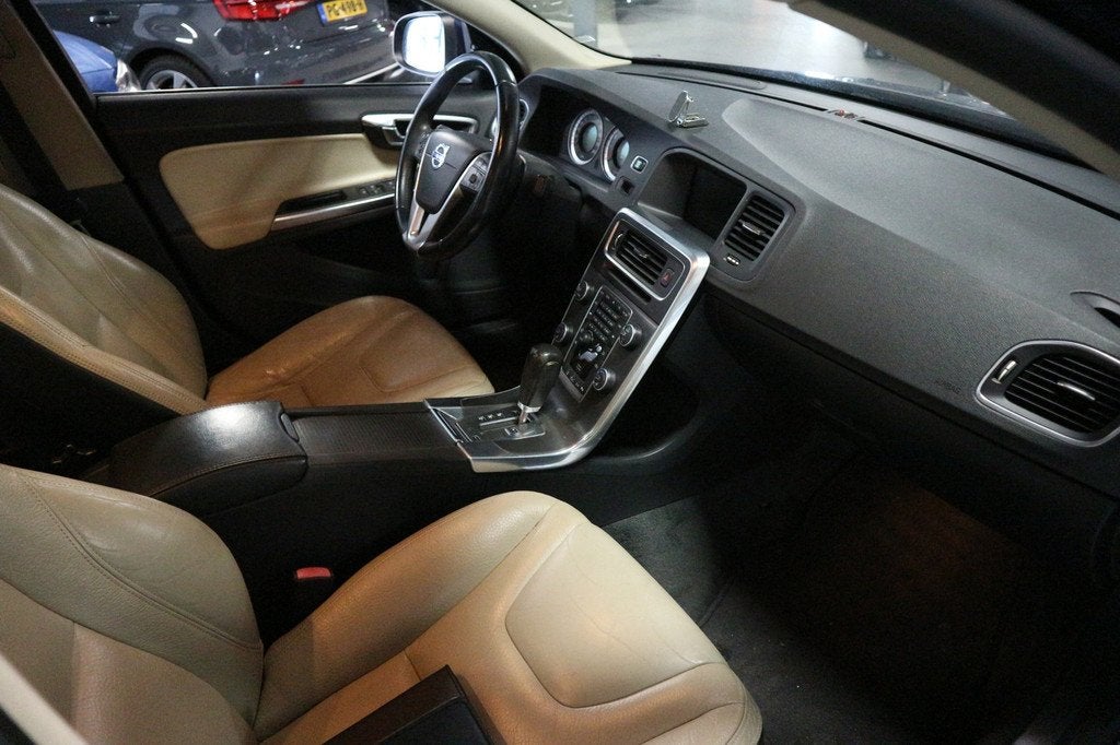 Volvo S60 2.0T Summum / Automaat / Schuifdak / Leer / Memory, Auto's, Volvo, Euro 5, 4 cilinders, Blauw, S60