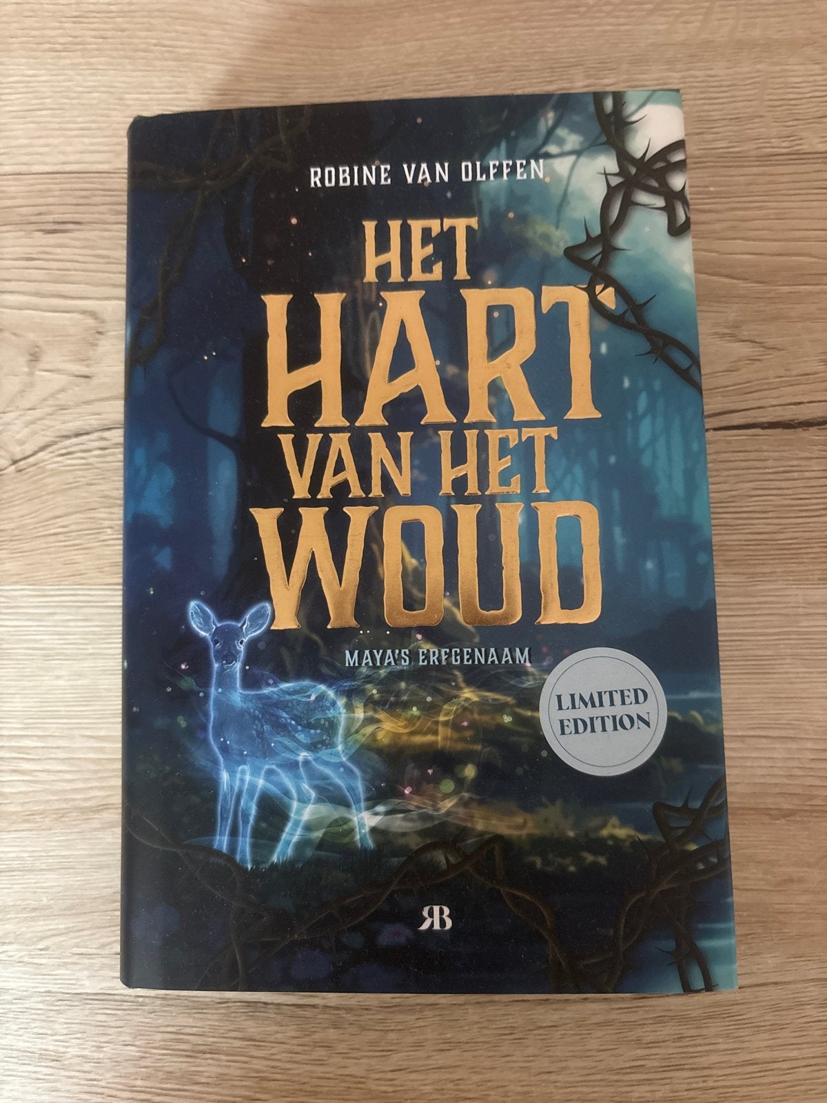 Het Hart van het Woud - Maya's Erfgenaam - Limited Edition, Boeken, Ophalen of Verzenden, Zo goed als nieuw