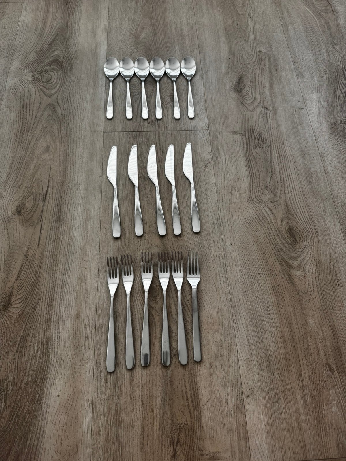 Ikea 17-delige bestekset van roestvrijstaal, Bestekset, Overige typen, IKEA, Ophalen of Verzenden