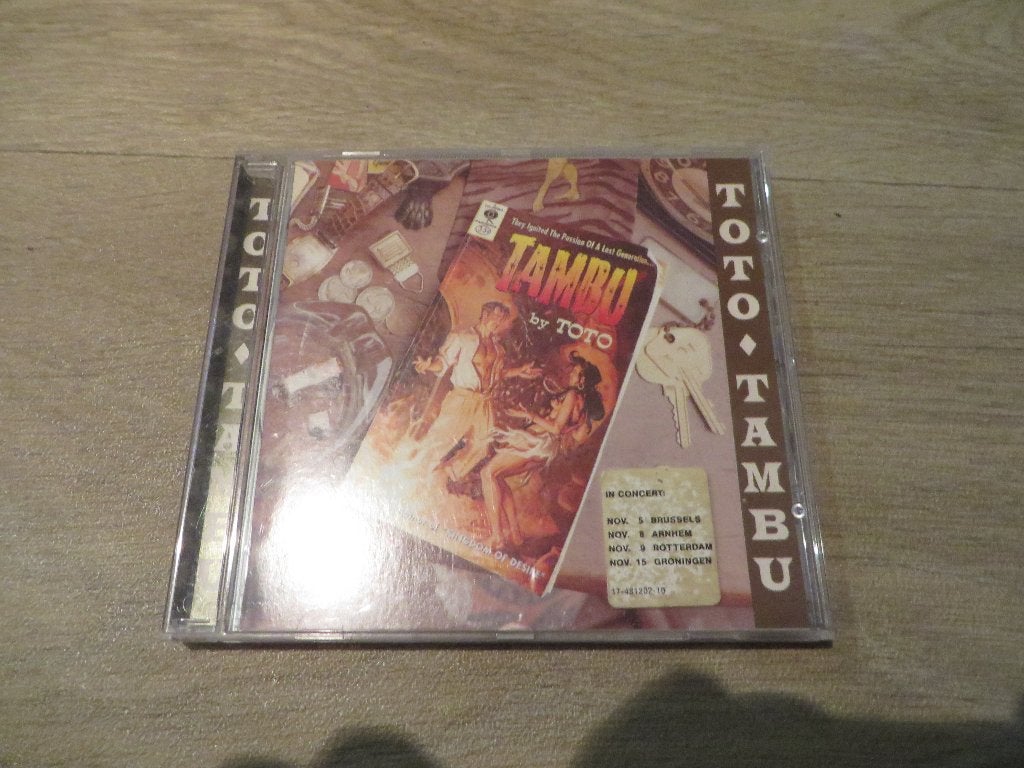 TOTO - Tambu  CD, Cd's en Dvd's, Rock, Ophalen of Verzenden, Zo goed als nieuw, Inclusief boekje