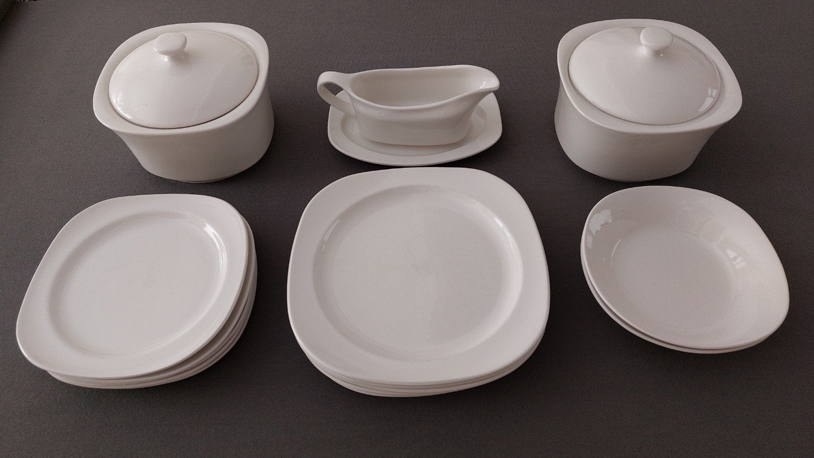 Johnson Brothers servies jus/sauskom soep terrine borden, Ophalen of Verzenden, Zo goed als nieuw, Overige stijlen, Aardewerk