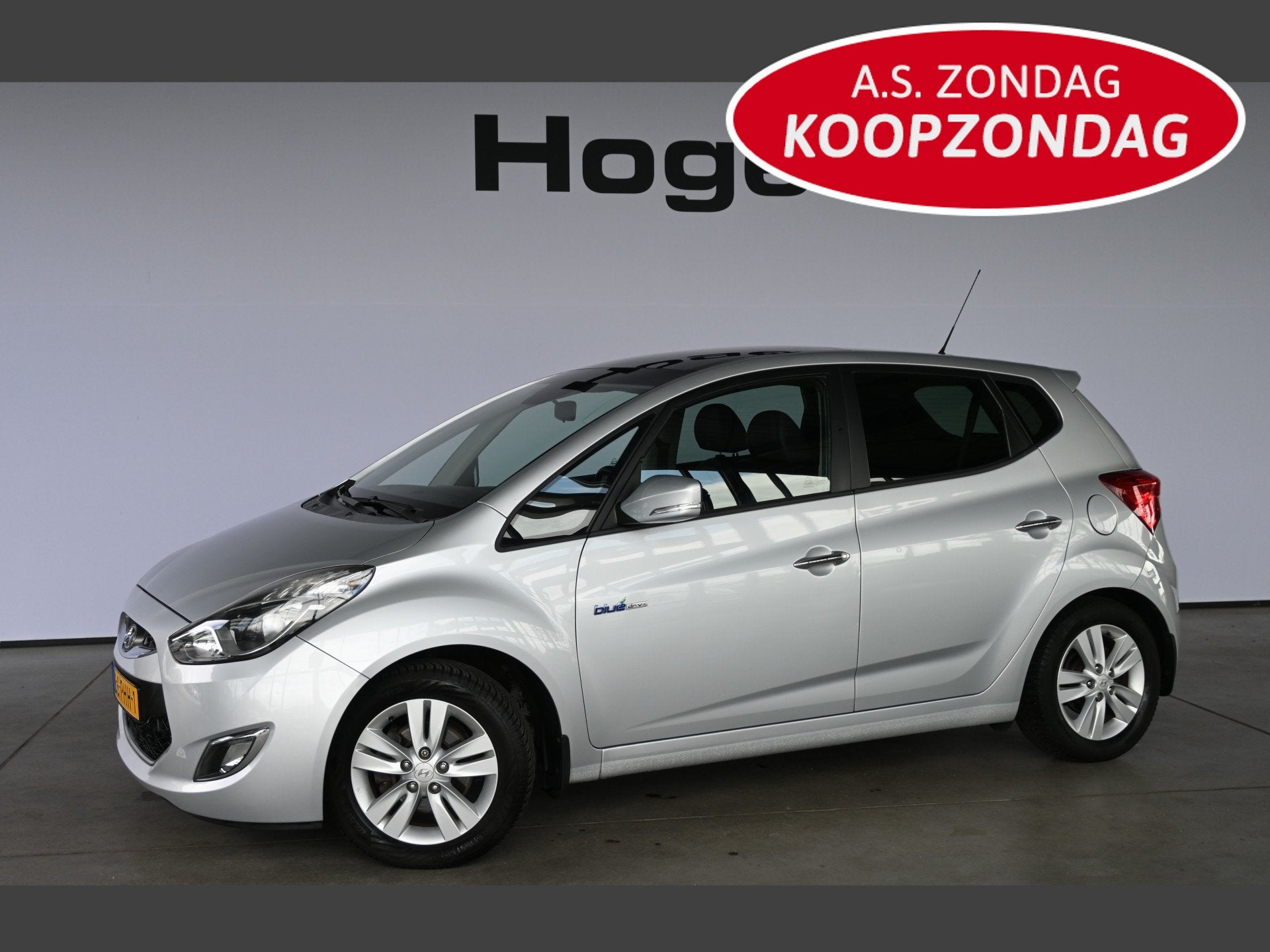 Hyundai ix20 1.4i i-Catcher Clima Navigatie Schuifdak Trekha, Auto's, Stof, Gebruikt, 4 cilinders, 1153 kg