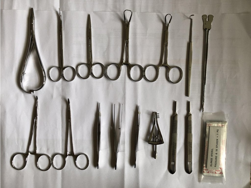 behandelsetje medisch instrumentarium 16 delig in cassette, Niet ingevuld, Niet ingevuld, Niet ingevuld