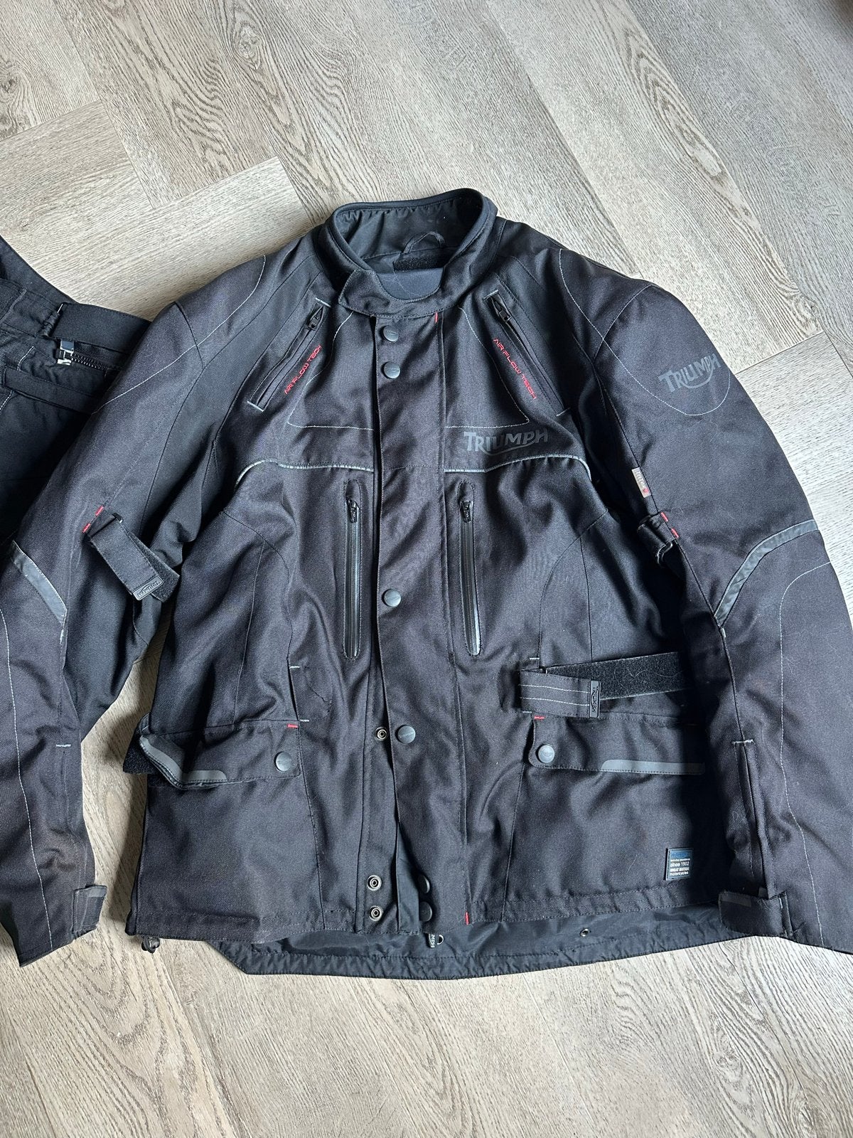 Triumph textiel motorpak incl wintervoering- Maat L, Motoren, Kleding | Motorkleding, Ophalen, Tweedehands, Heren, Jas | textiel