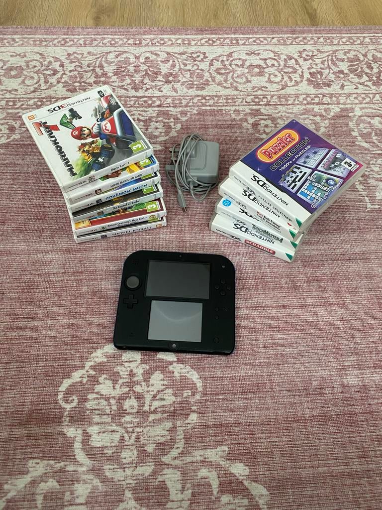 Nintendo 2DS Zwart met 8 games en oplader, Met games, Zwart, 2DS, Ophalen of Verzenden