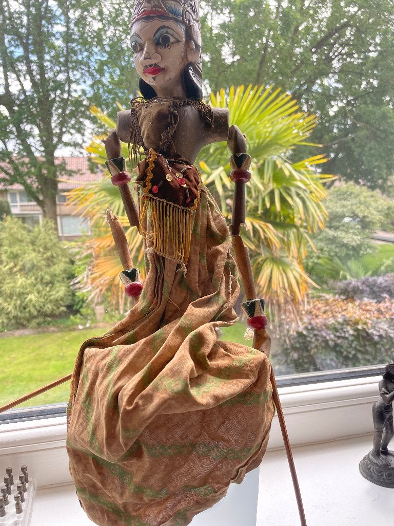 Oude wayang pop, Antiek en Kunst, Ophalen