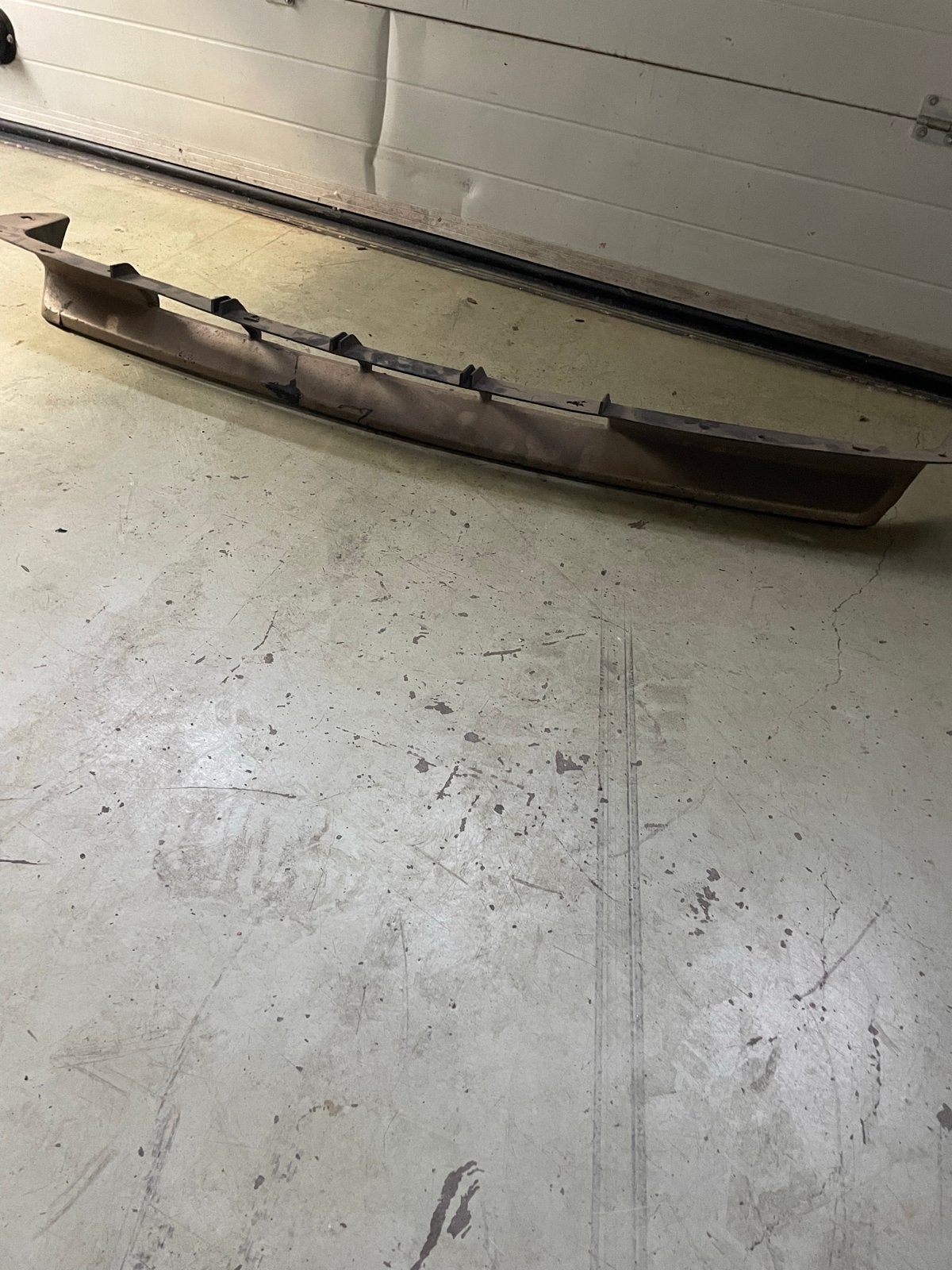Spoiler Volvo 244 of 245 met dikke bumpers, Gebruikt, Voor, Ophalen of Verzenden, Volvo