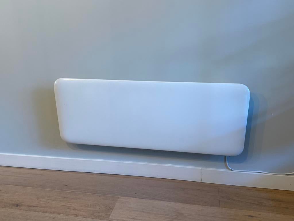 Mill Steel WiFi3 2000W – design radiator muur, Ophalen, 30 tot 80 cm, Kachel, Zo goed als nieuw