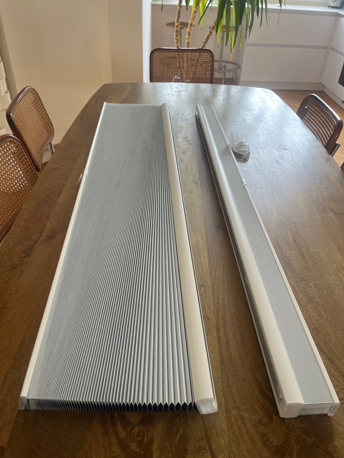 IKEA Trippevals Plisségordijn Verduisterend 140cm (2x), Huis en Inrichting, Ophalen, Verduisterend, Zo goed als nieuw, IKEA