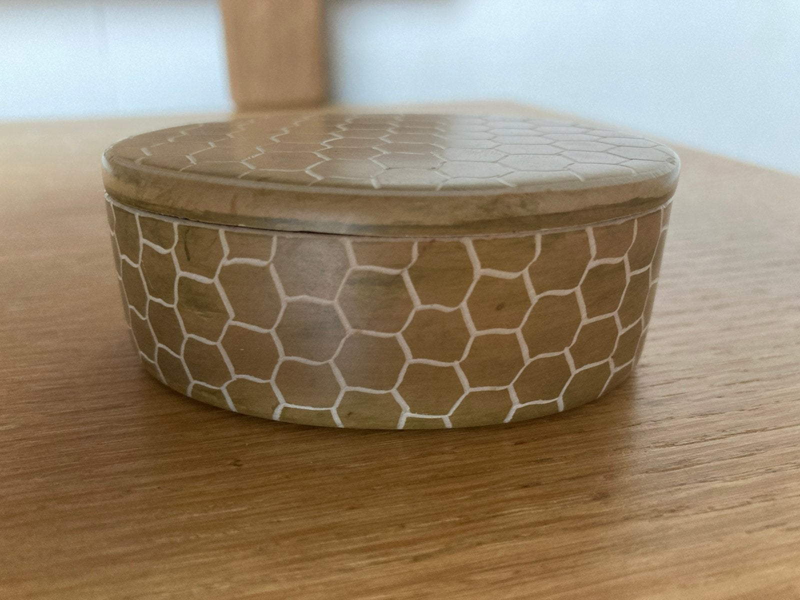 Klein speksteen doosje met deksel - 8 cm doorsnede, Ophalen of Verzenden, Zo goed als nieuw, Rond