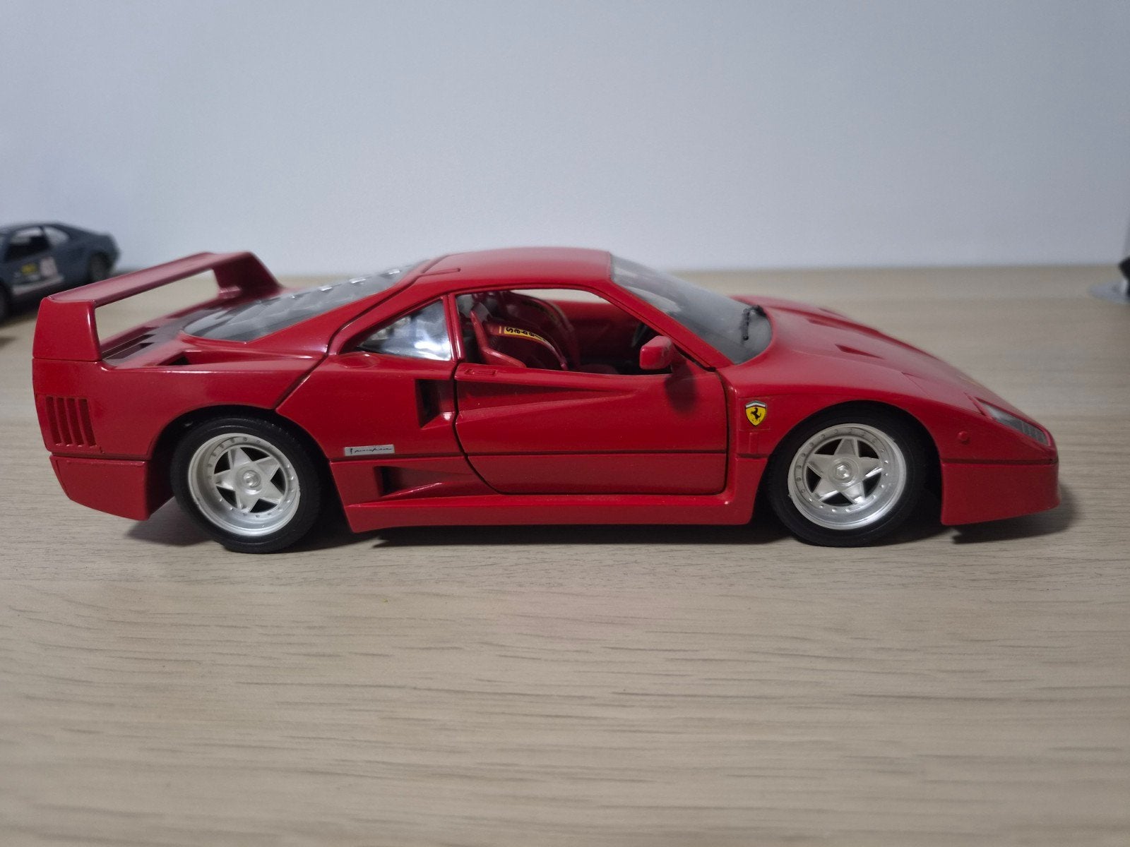Ferrari F40 schaalmodel 1:18, Ophalen of Verzenden, Zo goed als nieuw, Auto, Overige merken