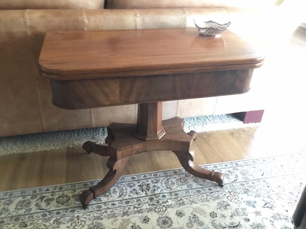 Antieke kaarttafel -sidetable, Ophalen