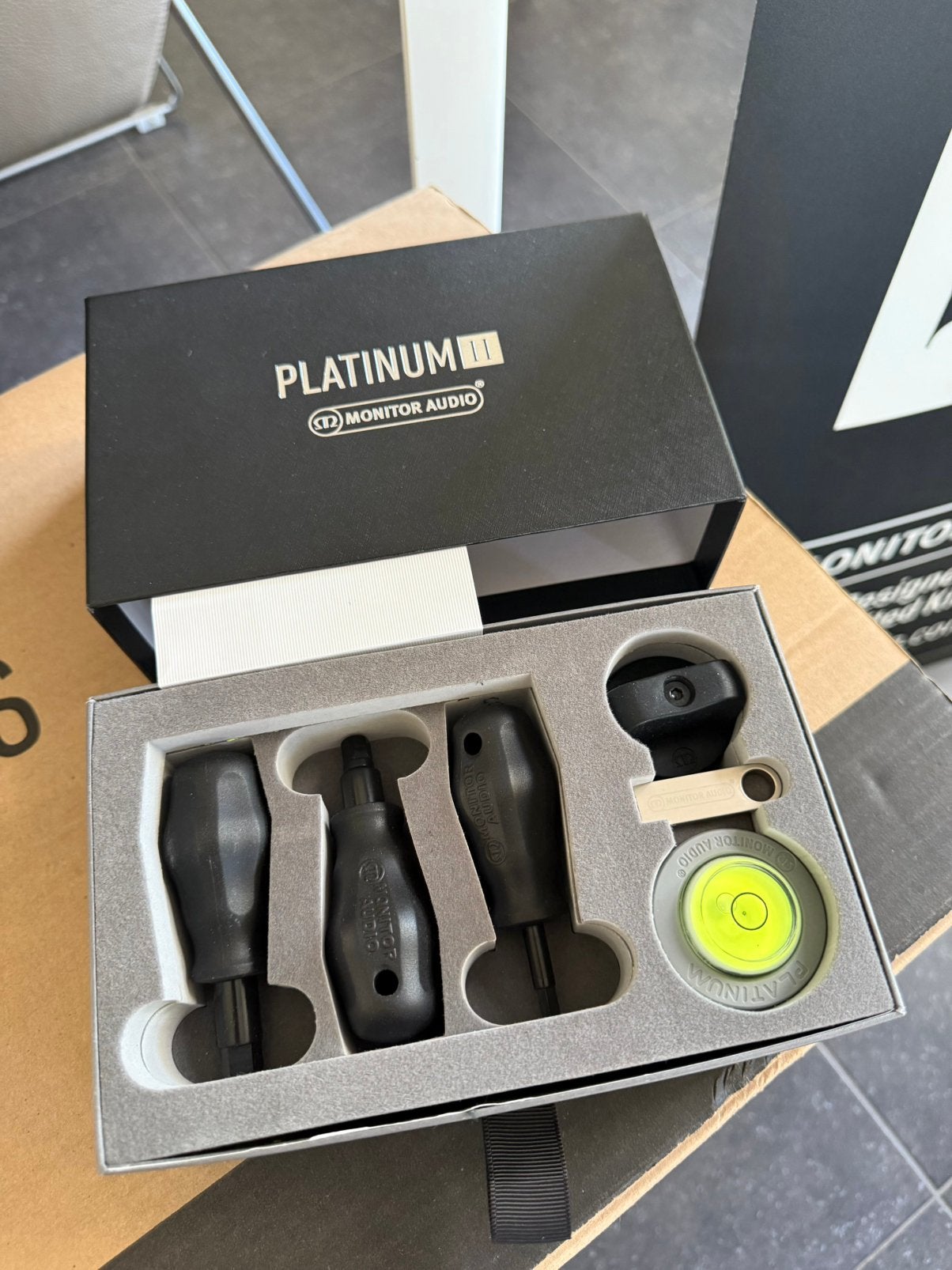 Foto 8 van Monitor Audio Platinum PL100V2 Piano Black