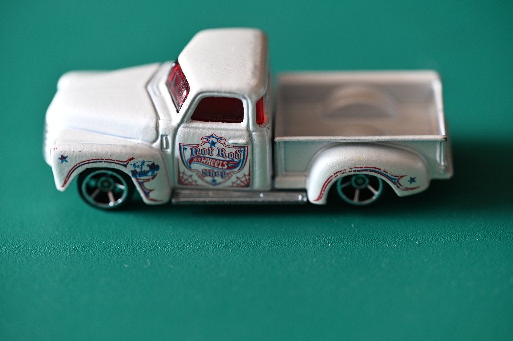 Hot Wheels '52 Chevy Pick-up Truck - Wit, Ophalen of Verzenden, Gebruikt, Auto, Overige merken