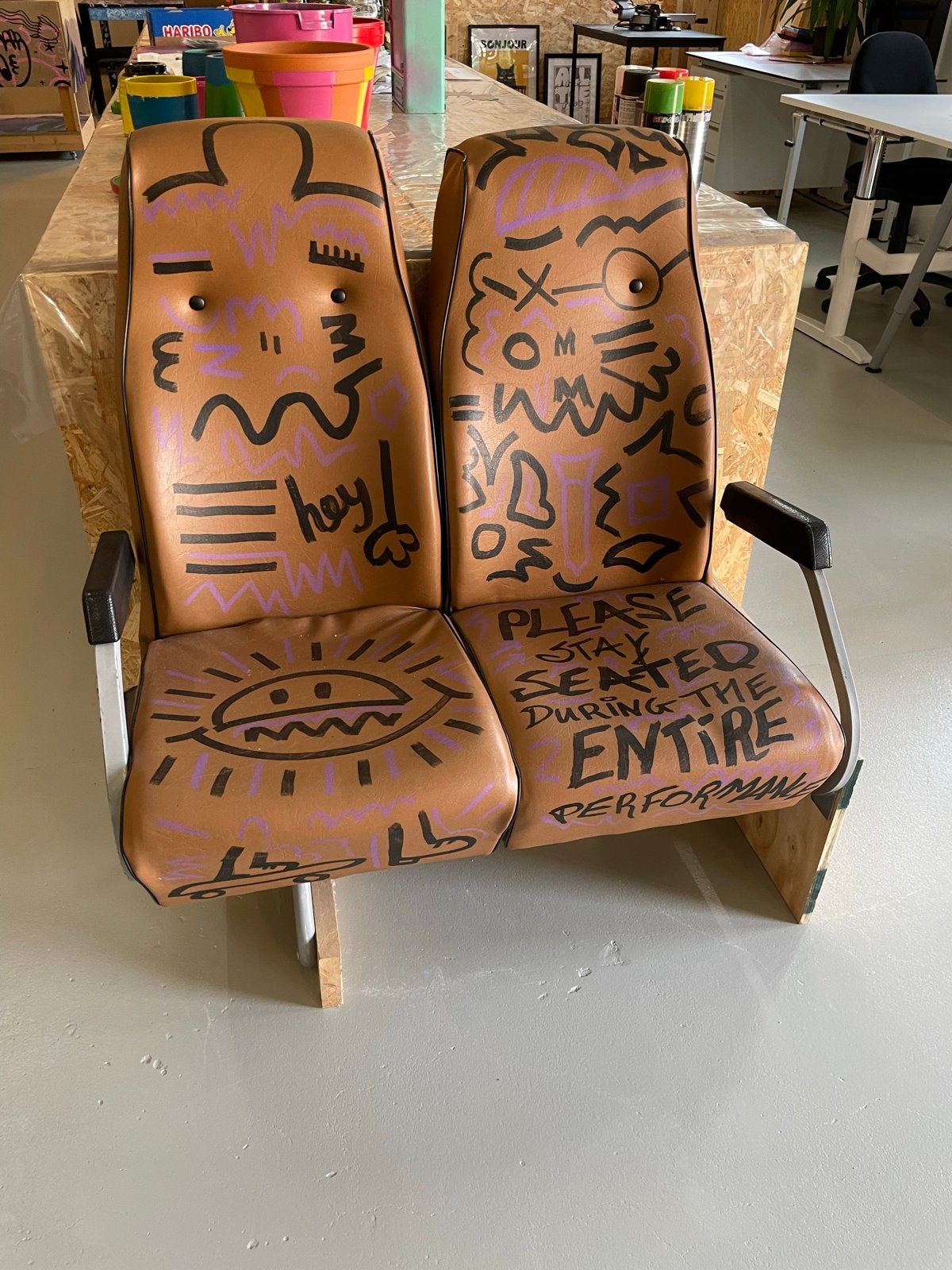Unieke handgeschilderde stoelen - Gratis af te halen, Ophalen, Gebruikt, Twee, Bruin