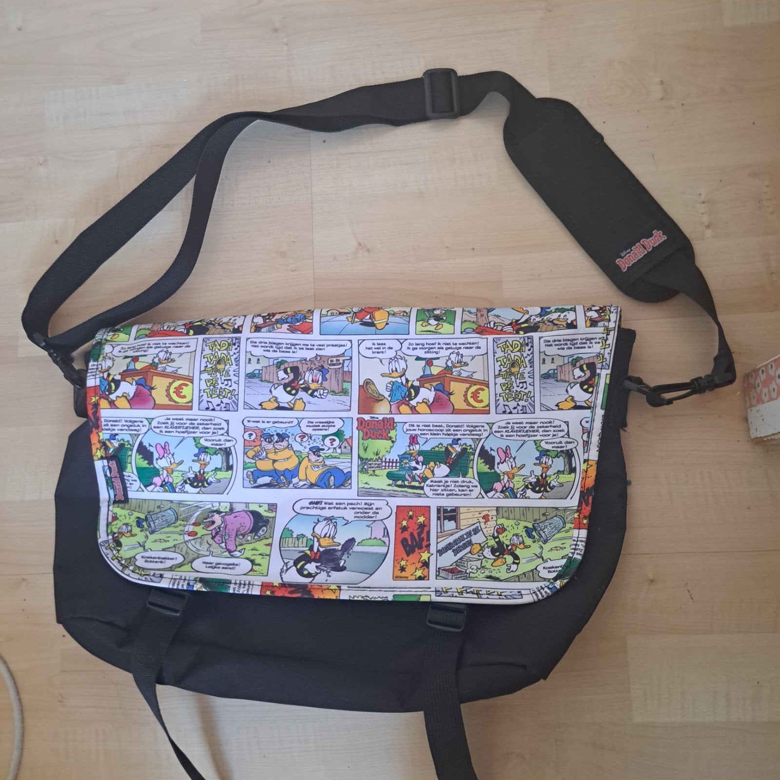 Donald Duck schoudertas, Ophalen of Verzenden, Gebruikt, Zwart, Overige merken
