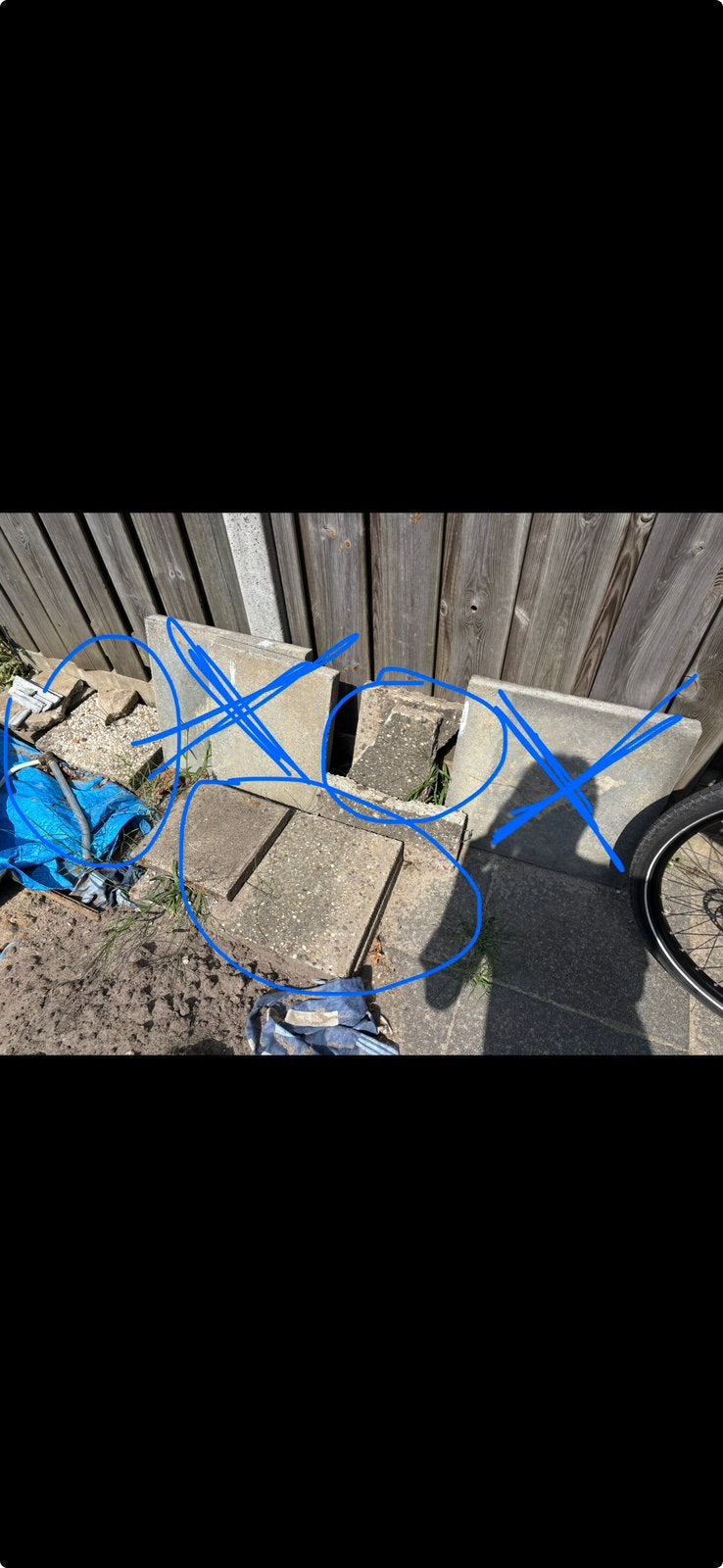 Gratis tegels verschillende afmetingen, Ophalen, Gebruikt, Beton, Terrastegels