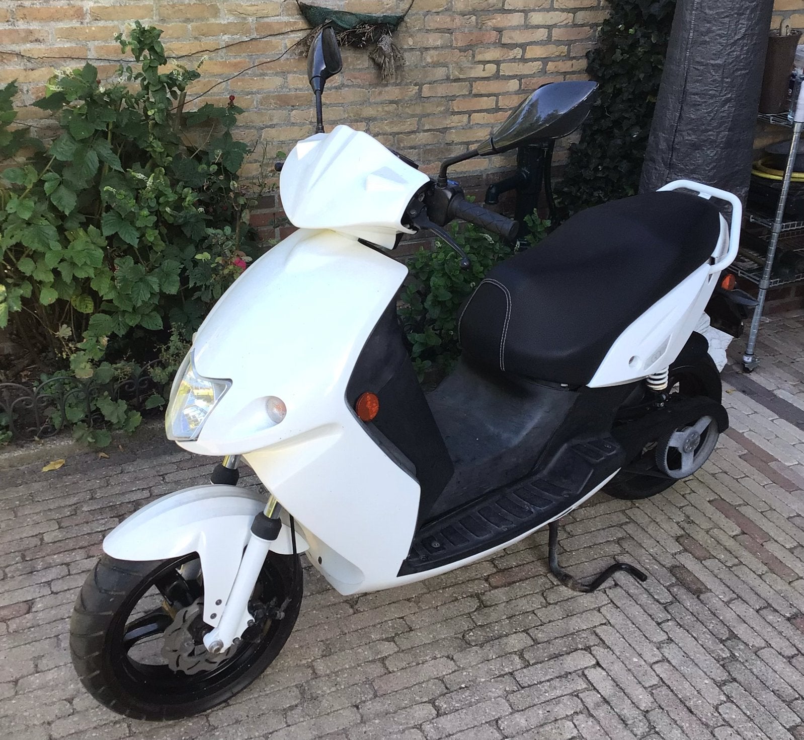 Govecs 1.2 elektrische scooter - start niet, Fietsen en Brommers, Ophalen, Gebruikt, Elektrisch, Overige merken