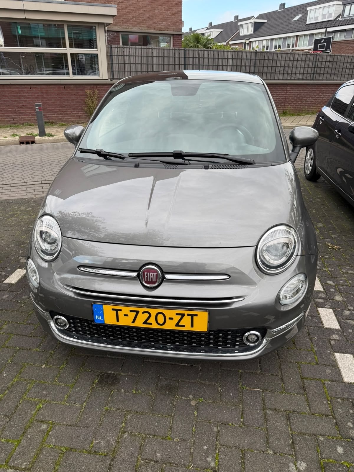Fiat 500 1.0 70pk Hybrid 2023 Grijs, Auto's, Voorwielaandrijving, 40 €/maand, 4 stoelen, Origineel Nederlands