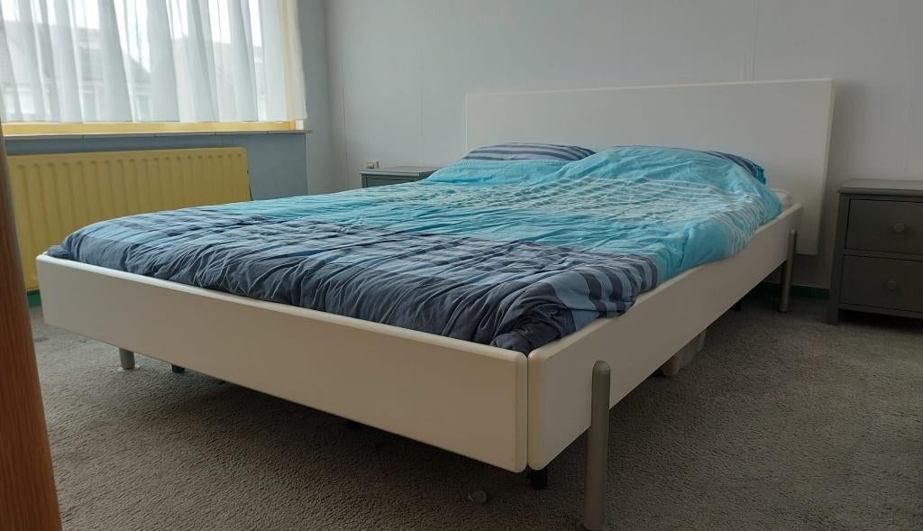 Bed incl. nachtkastjes, Huis en Inrichting, Slaapkamer | Bedden, Ophalen, Gebruikt, Wit, Tweepersoons