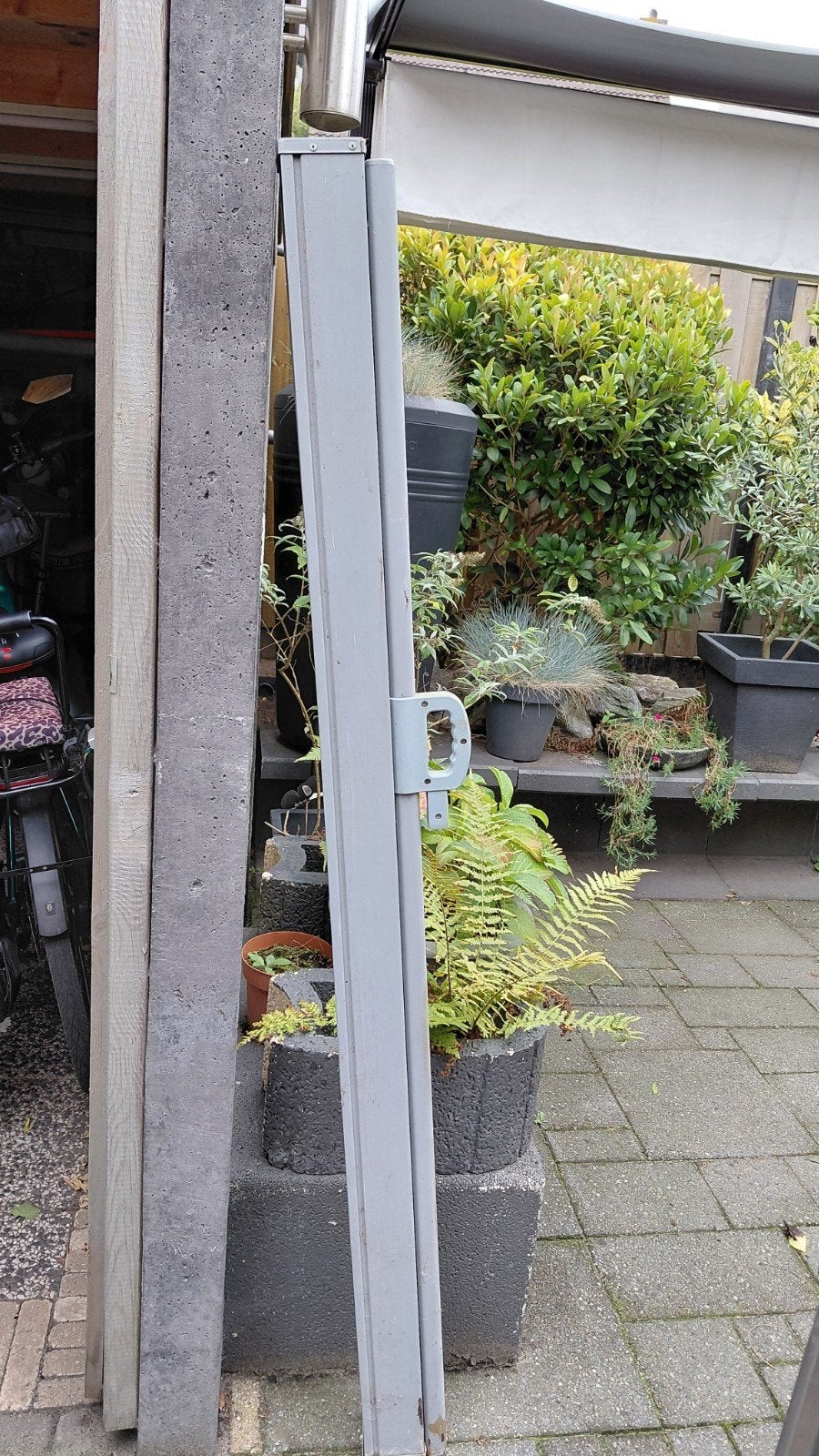 Gebruikt screen/rolluik, grijs, 150-300 cm uitval, Gebruikt, Ophalen of Verzenden, Minder dan 250 cm, 150 tot 300 cm