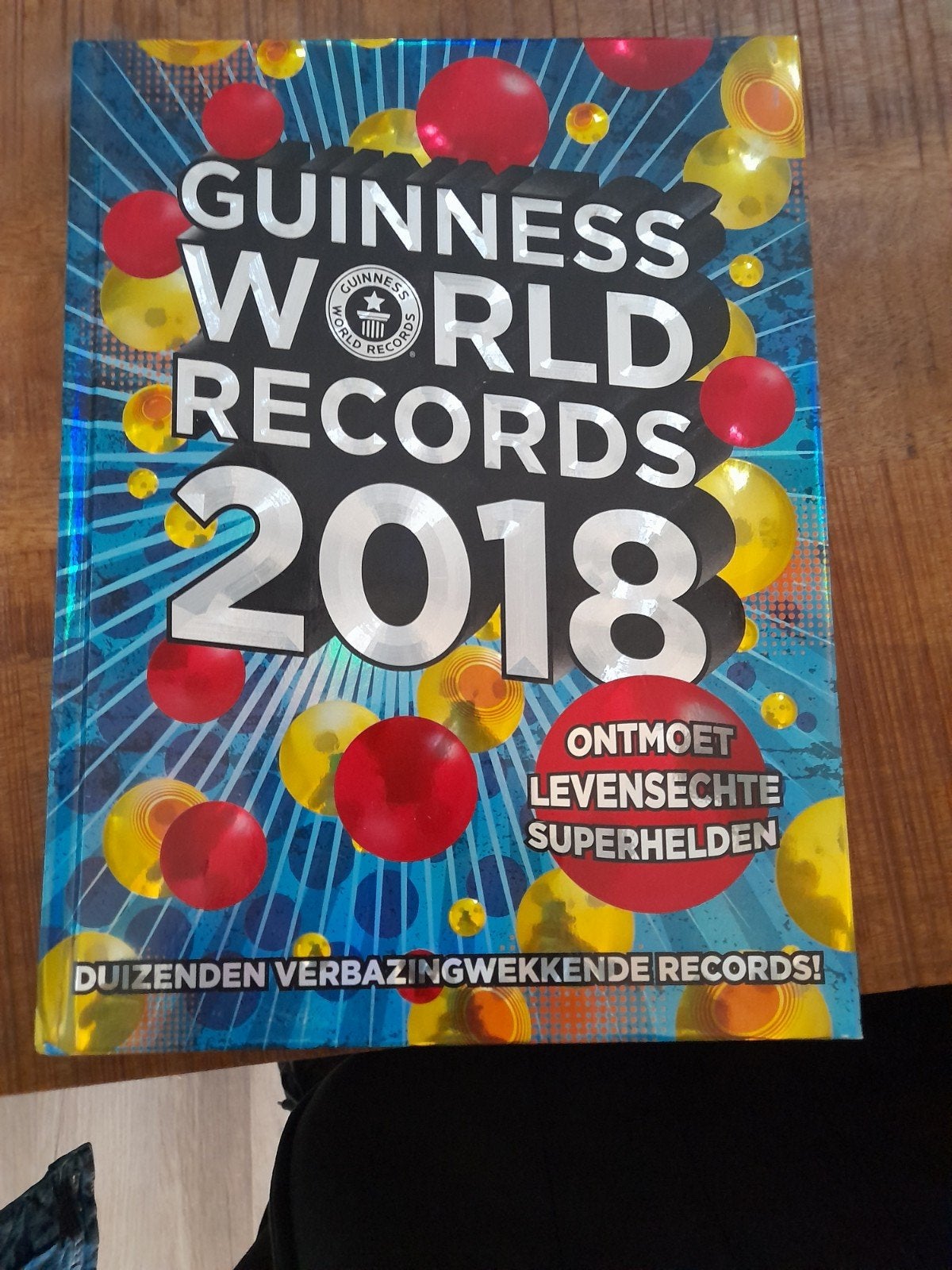 Guinness World Records 2018 - Boek vol records, Ophalen of Verzenden, Gelezen, Guinness World Records