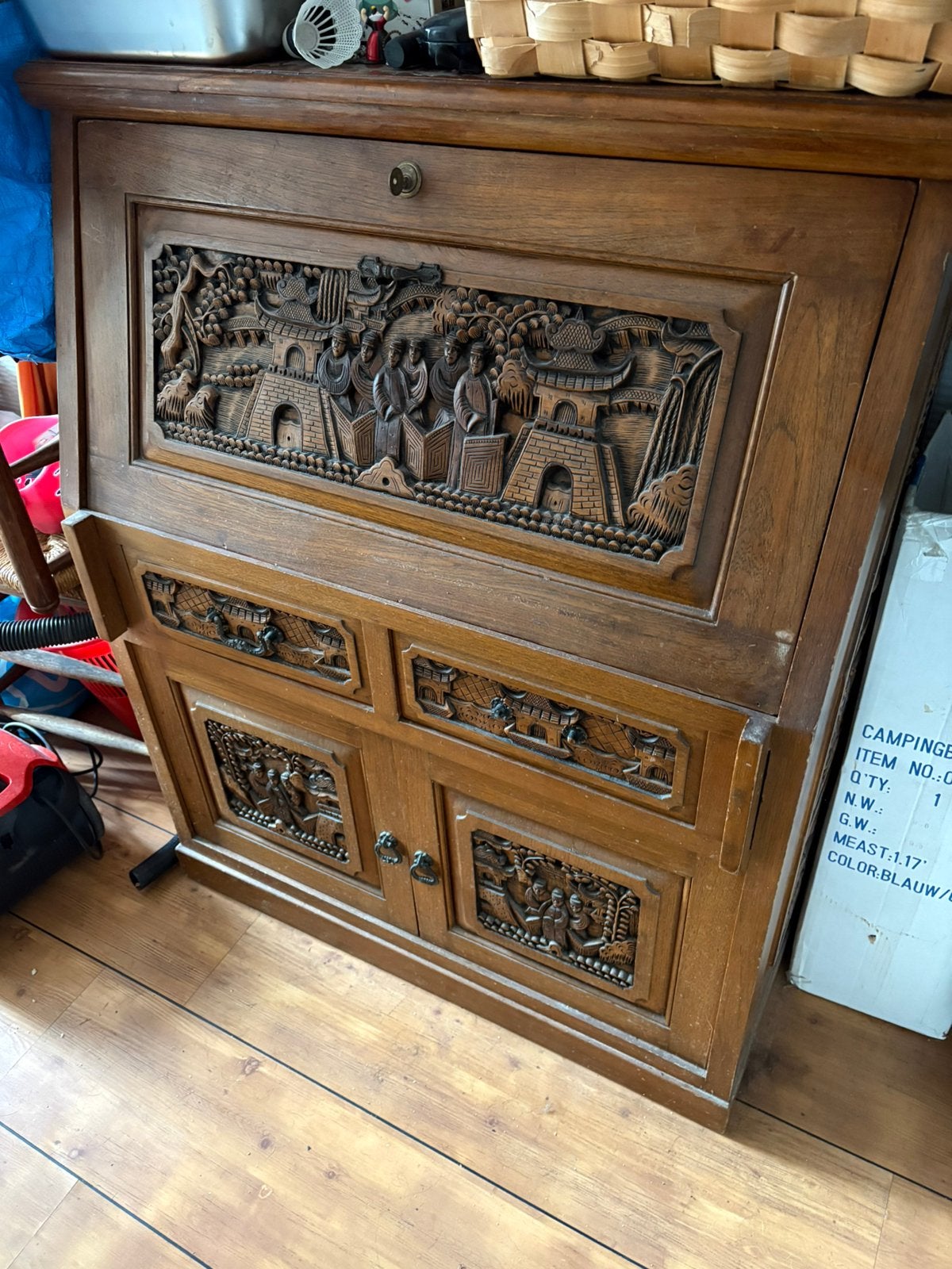 Mooi bewerkt secretaire, Ophalen, Gebruikt