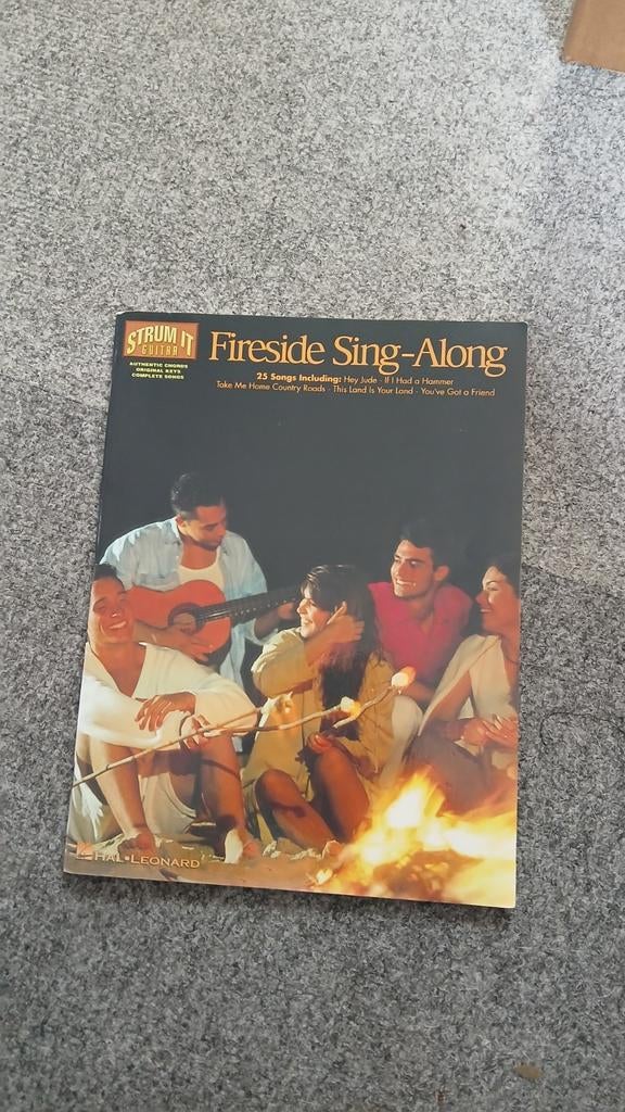Strum It Guitar Fireside Sing-Along, Muziek en Instrumenten, Snaarinstrumenten | Gitaren | Akoestisch, Ophalen of Verzenden