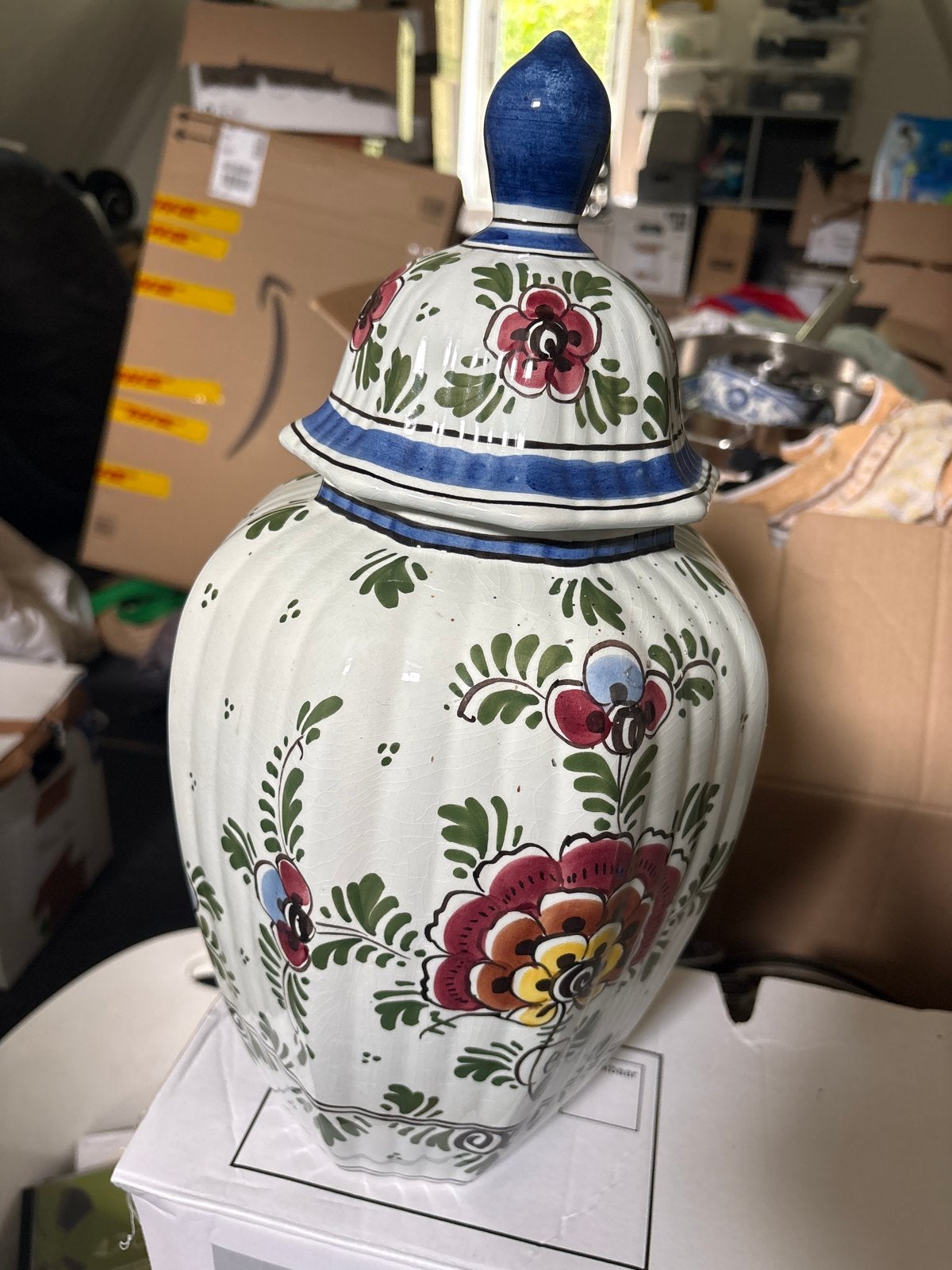 Handgeschilderde Delfts Hollandse vaas met bloemmotief, Ophalen of Verzenden