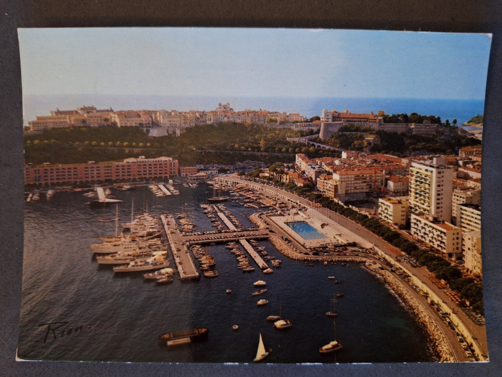 Monaco - Le Port, la piscine et le palais, Ophalen of Verzenden, Gelopen, Overig Europa