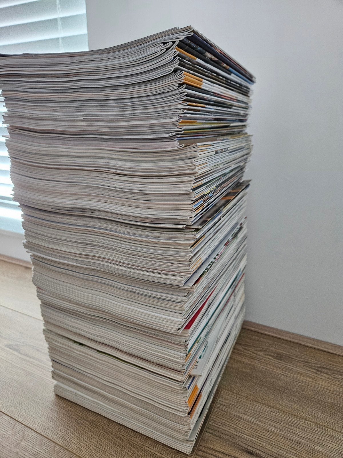 NIW 2019 - 2025, Ophalen, Zo goed als nieuw, Krant