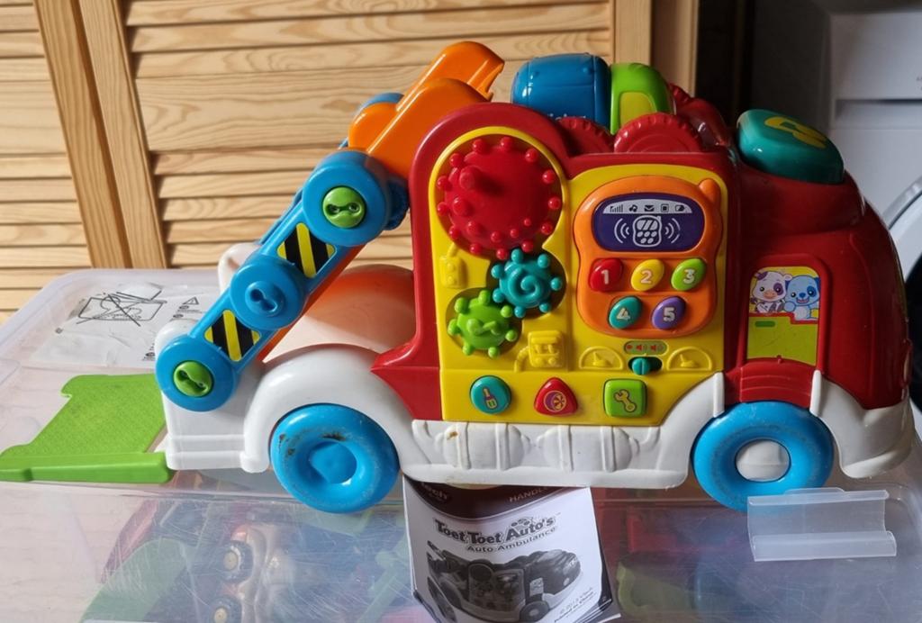 Toet toet autoambulance, Ophalen, Zo goed als nieuw, 2 tot 4 jaar