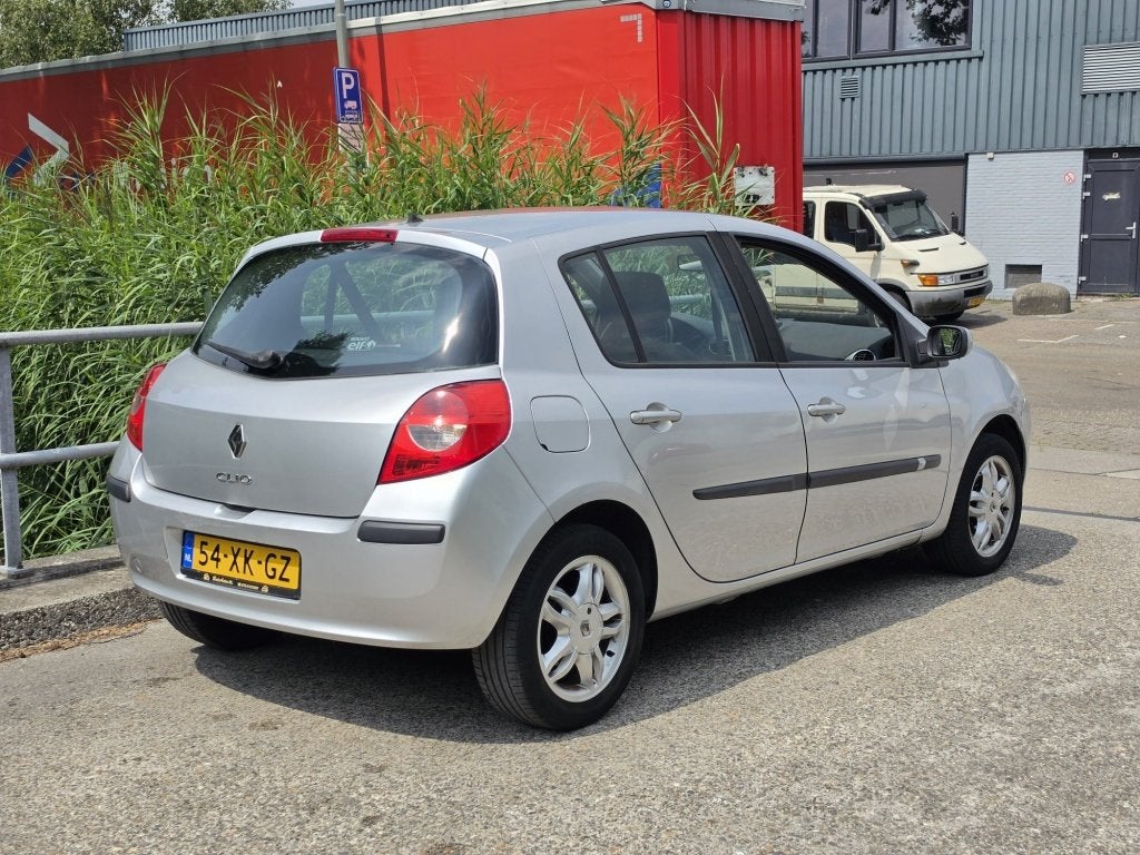 Renault Clio 1.6-16V Dynamique S Airco 5Drs Nw APK ✅, 4 cilinders, Origineel Nederlands, 1125 kg, Euro 4