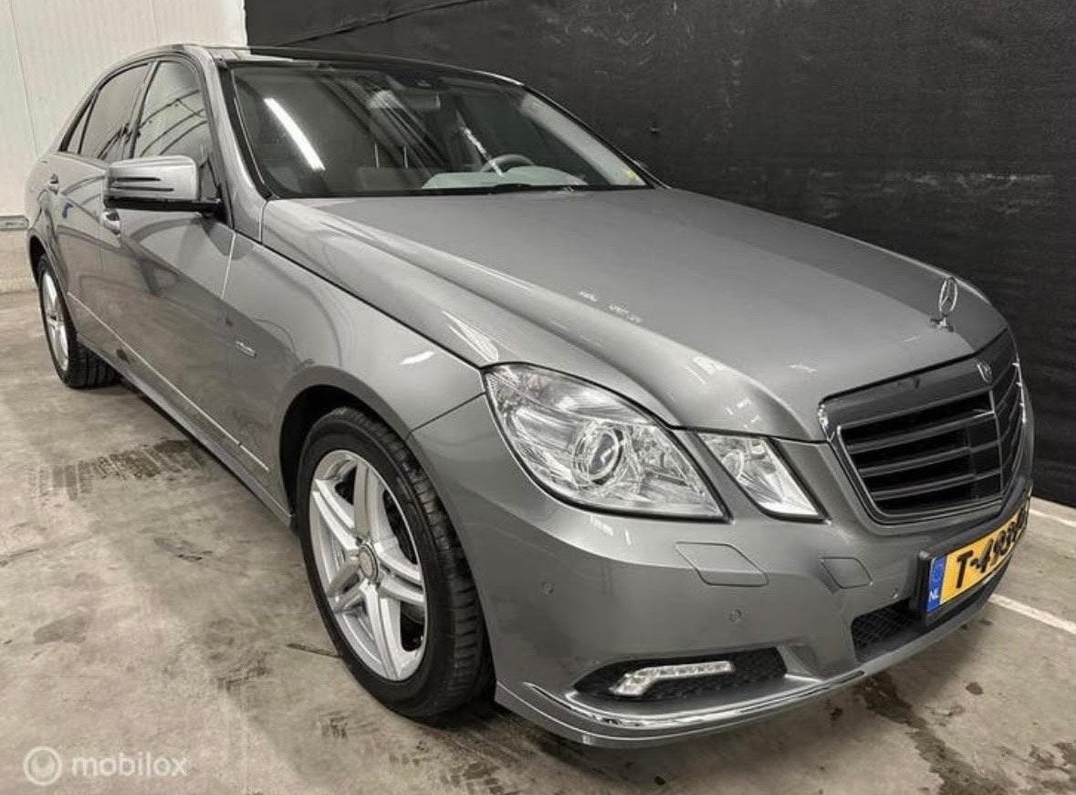 Mercedes-Benz E-Klasse 3.5 E350 CGI Sedan AUT 2009 Grijs, Auto's, Automaat, Achterwielaandrijving, 2000 kg, Particulier
