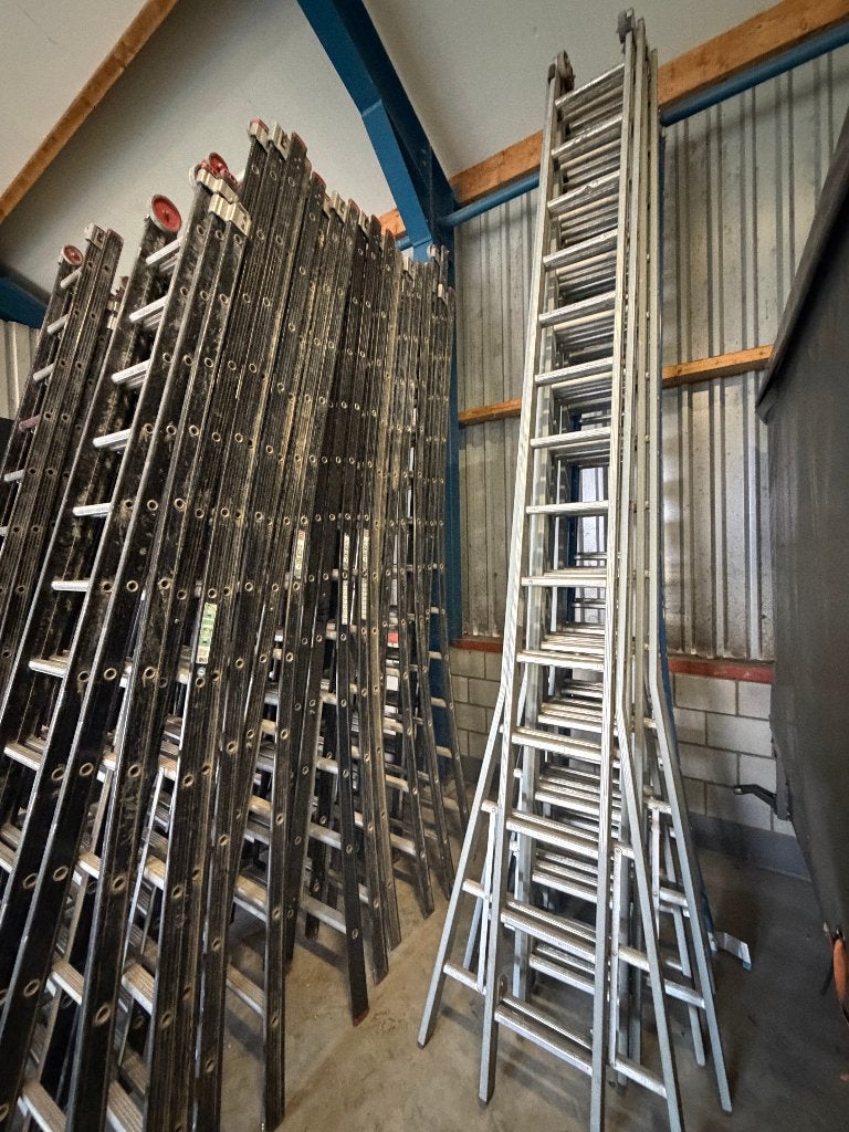 Ladders 2 deel en 3 deel altrex en Dirks, Ophalen, Gebruikt, Ladder, 4 meter of meer