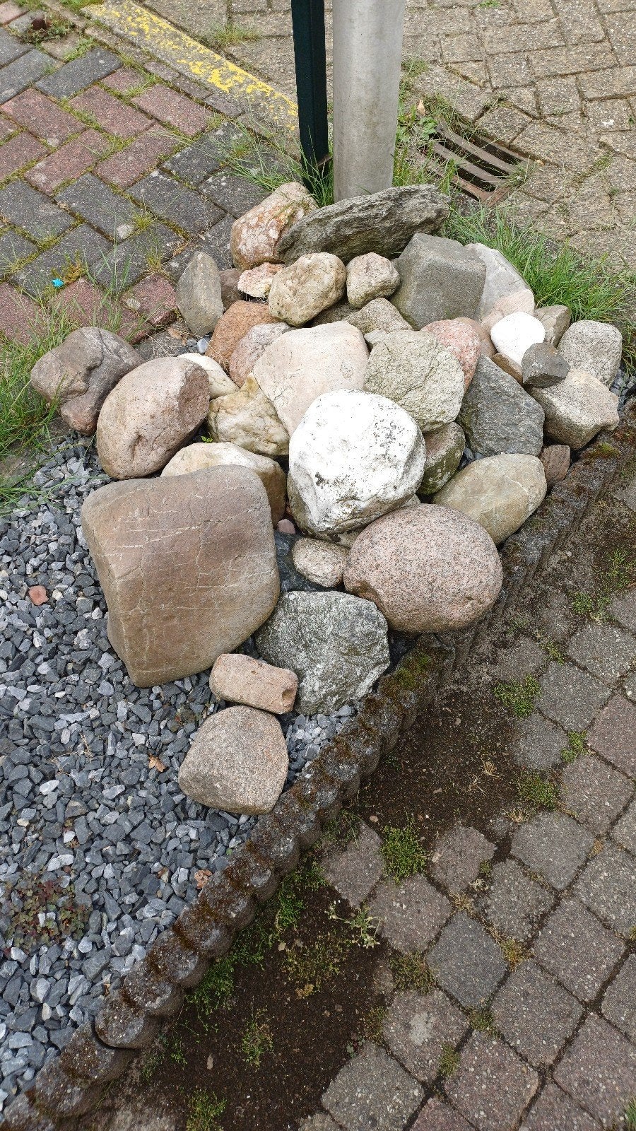 Gratis af te halen: Diverse stenen voor tuin of decoratie, Tuin en Terras, Grind, Keien en Split, Ophalen, Gebruikt, Multi, Kei
