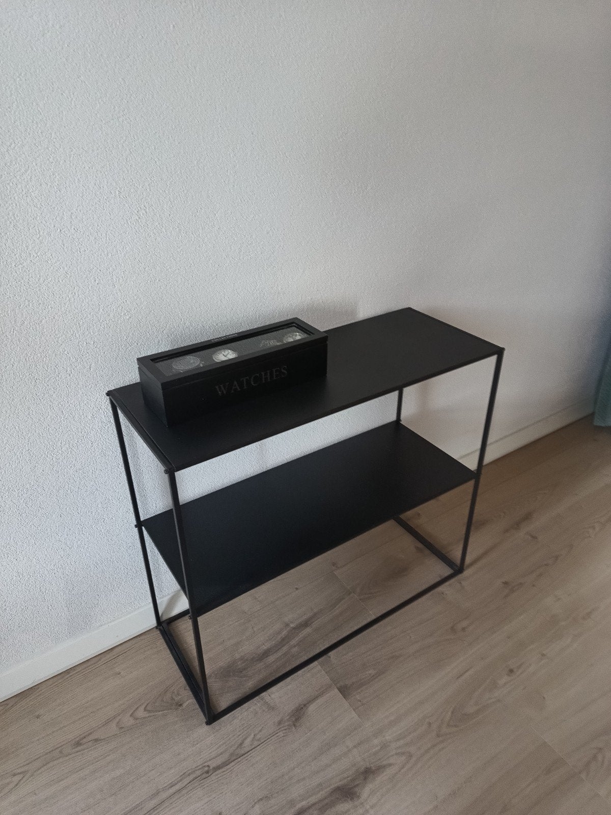 Zwarte wandtafel / sidetable - Decoratief en modern, Ophalen, Gebruikt, Metaal of Aluminium, Modern, Industrieel, Minimalistisch