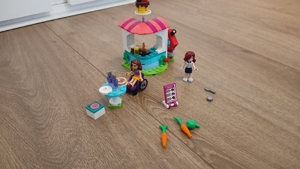 LEGO Friends Pannenkoekenhuisje, Lego, Ophalen of Verzenden, Zo goed als nieuw, Inclusief minifiguren