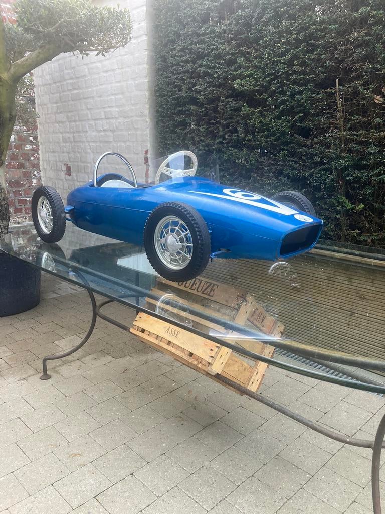 Trapauto Honda F1. 1965, Ophalen