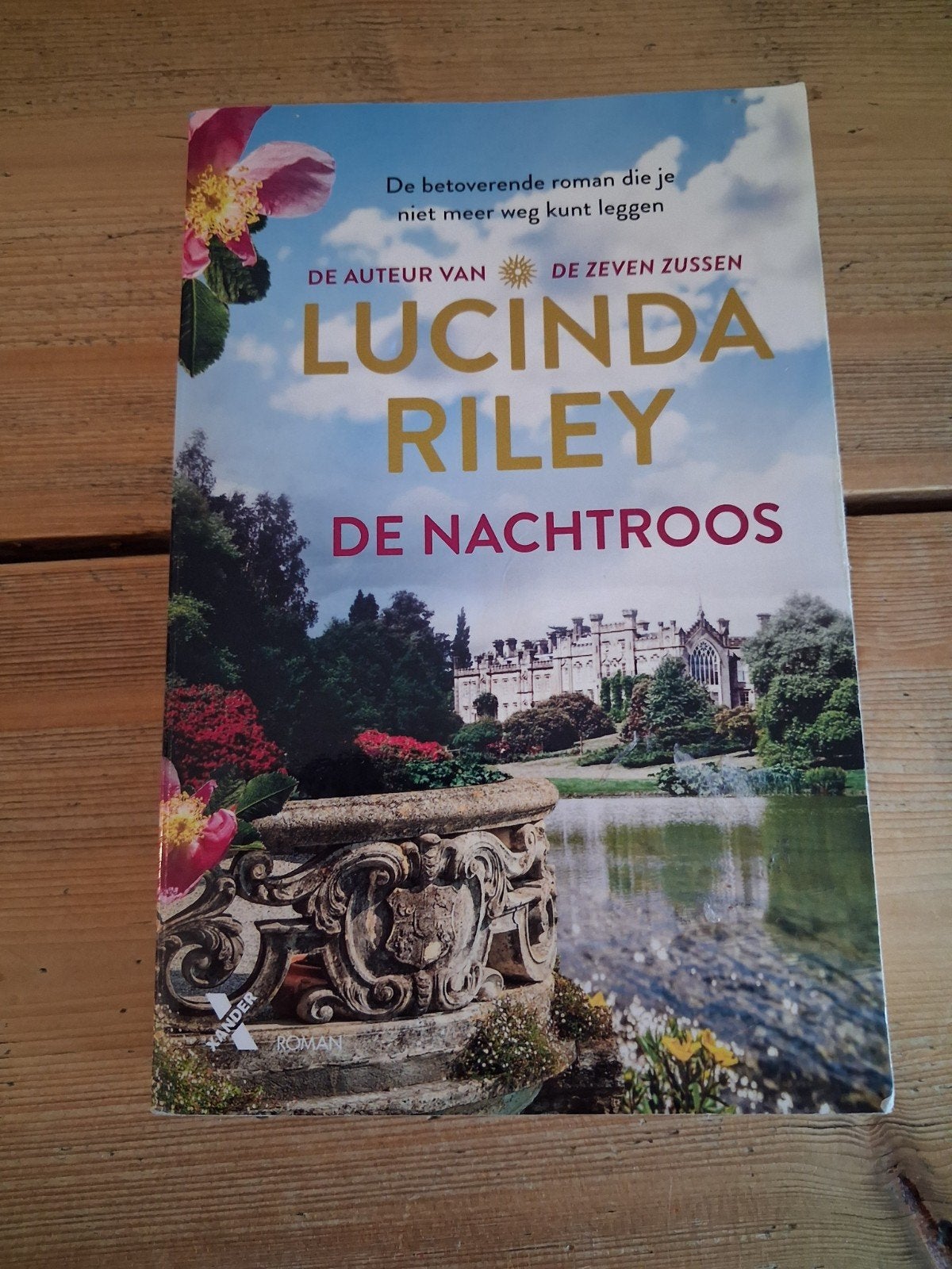 De Nachtroos- Lucinda Riley, Ophalen, Gelezen